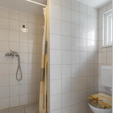 Viráglak * Gárdony