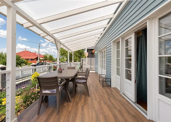 בית נופש Viraglak Gárdony